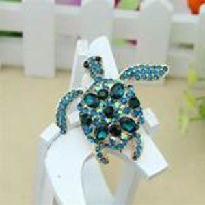 Elegant Brooch Sea Turtle Pin